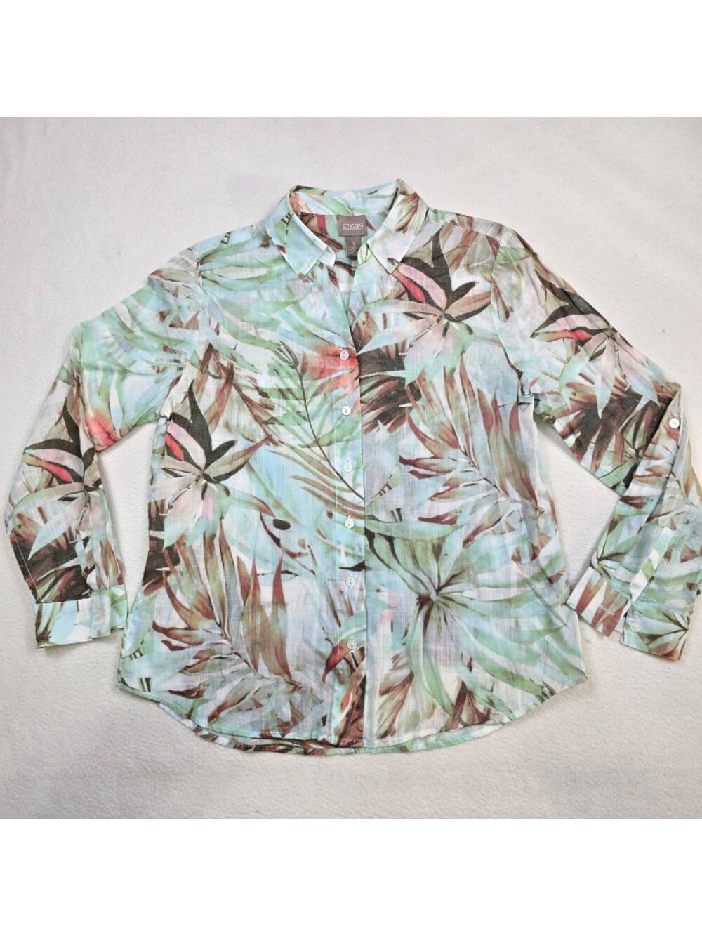 Chicos Size 1 Medium Button-Down Shirt Green Tropical Leaves Print Long Sleeve